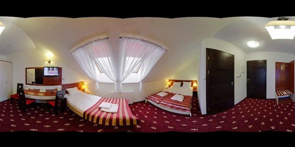 Hotel Platinum הרוביישוב מראה חיצוני תמונה