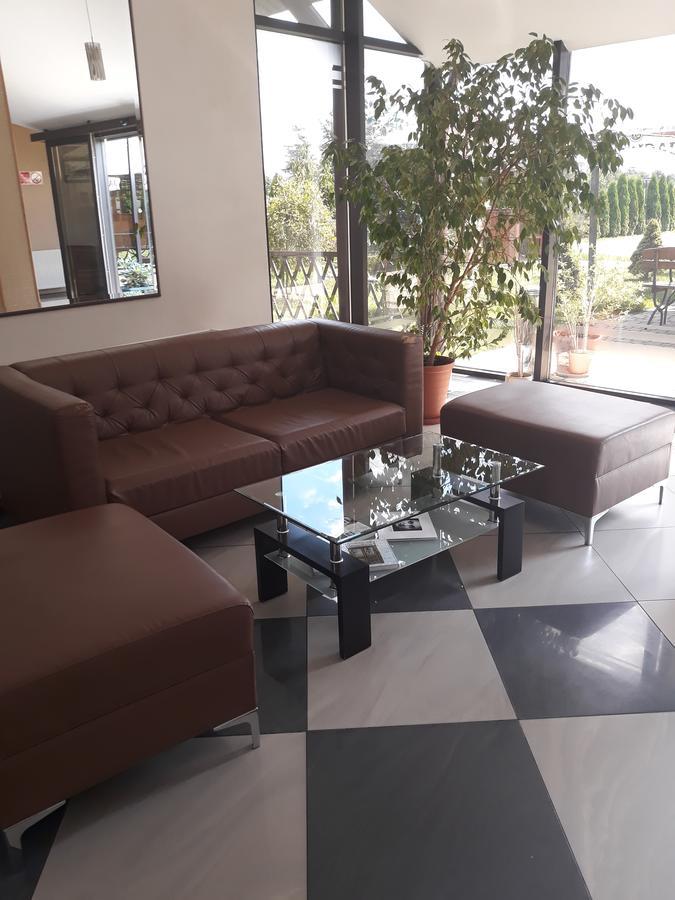 Hotel Platinum הרוביישוב מראה חיצוני תמונה